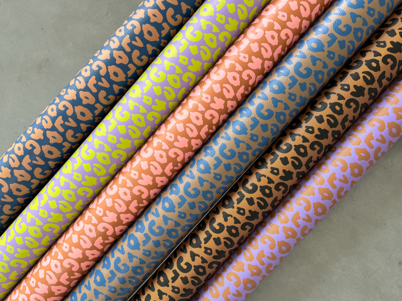 Preview: Kunstleder - Happy Leo - Cherry Picking - ocker - schwarz