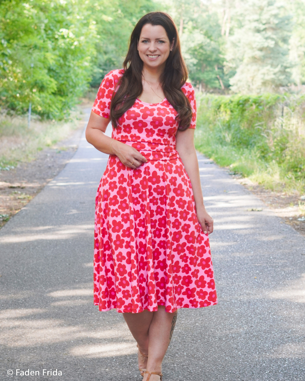 Preview: Viskose Jersey - Happy Flowers - by Cherry Picking - rot - rosa