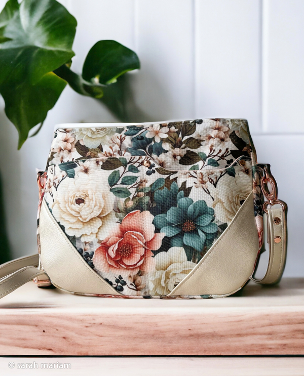 Preview: Flowing Bloom Collection - Taschenstoff - Outdoor - wasserabweisend