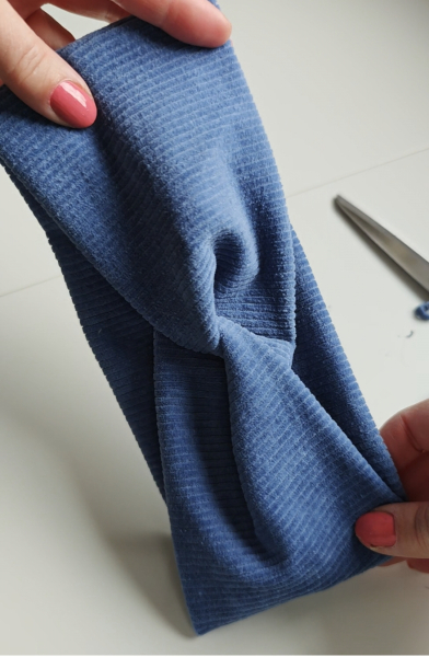 Anleitung -  schnelles Haarband mit Knoten