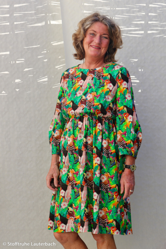 Viskose - Webware - Flowers - Anta - bunte Blumen