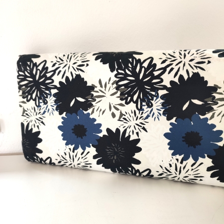 Jersey - Johanna - Blüten - weiss - jeansblau