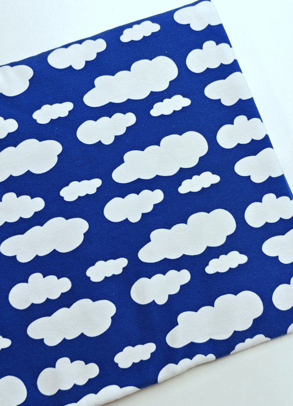 Reststück 1 Meter - Jersey - Wolken - royalblau